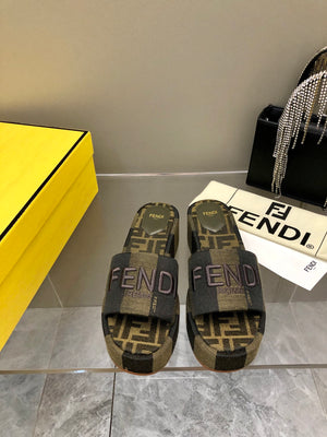Open image in slideshow, F STYLE HEELED PLATFORM SUMMER SANDALS (SIZES 35-41)
